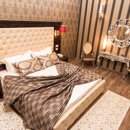 Hotel Boutique Restaurant Gloria Tirana Ruang foto