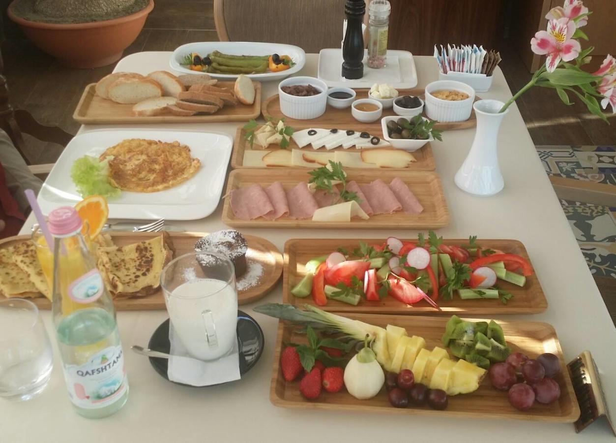 Hotel Boutique Restaurant Gloria Tirana Bagian luar foto